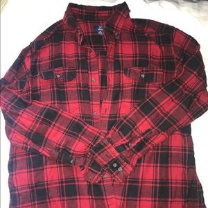Men’s XL BUFFALO PLAID LONG SLEEVED BUTTON DOWN